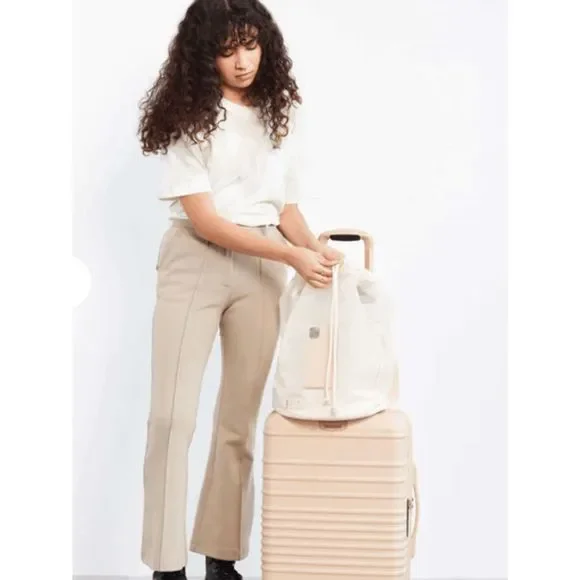 NWT BEIS The High-brid Mesh Backpack in Beige - Picture 11 of 13